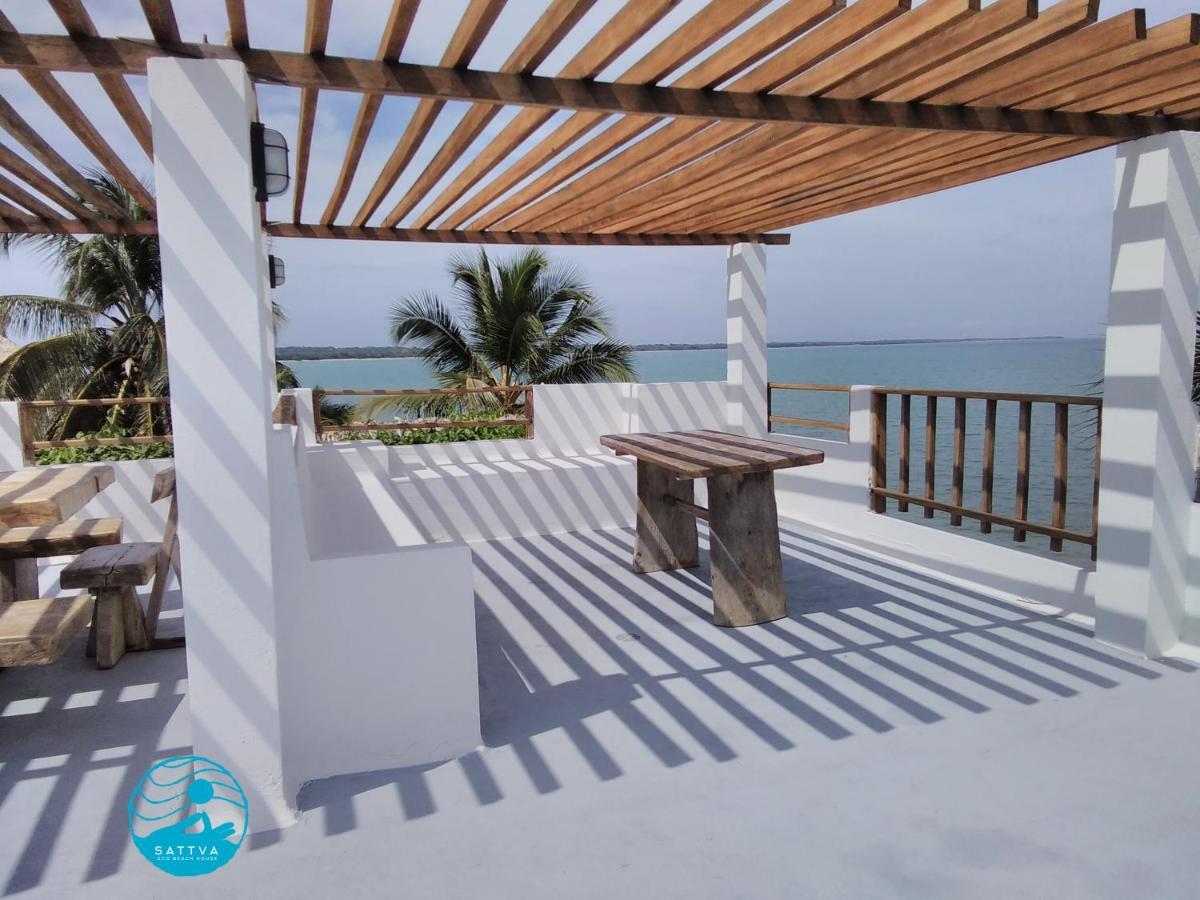 Hotel Casa Sattva- Bed & Breakfast Rincón エクステリア 写真